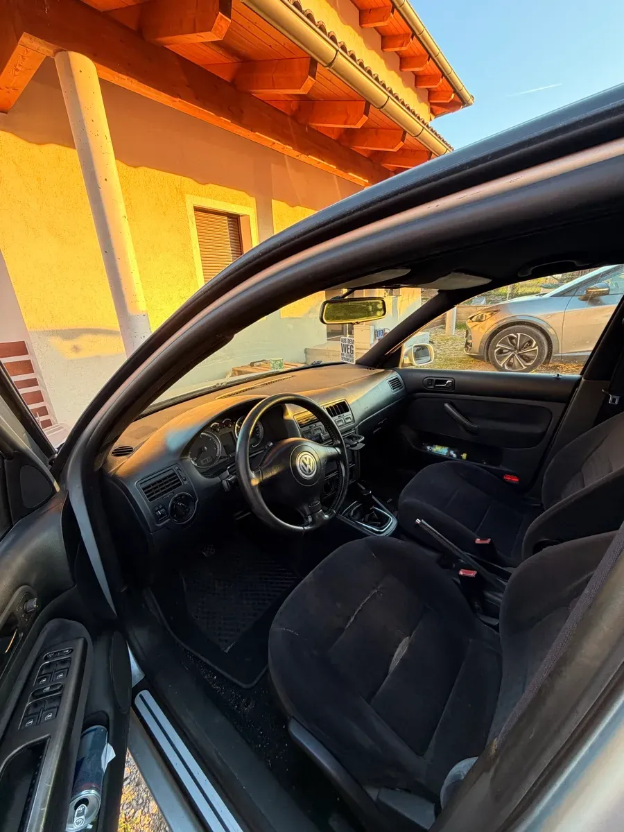 Volkswagen Bora 2004 photo 3