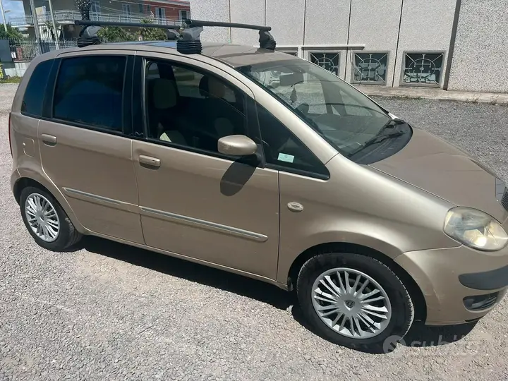 Lancia Musa 2005 photo 3