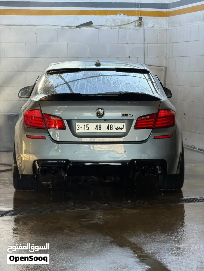 BMW 5 Series 2011 photo 5