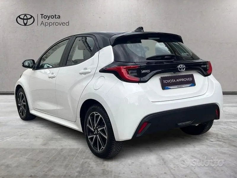 Toyota Yaris 2023 photo 5