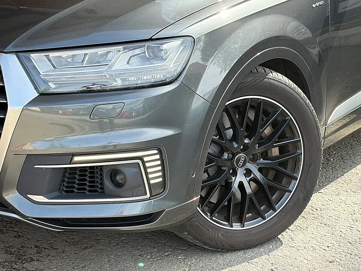 Audi Q7 2018 photo 3