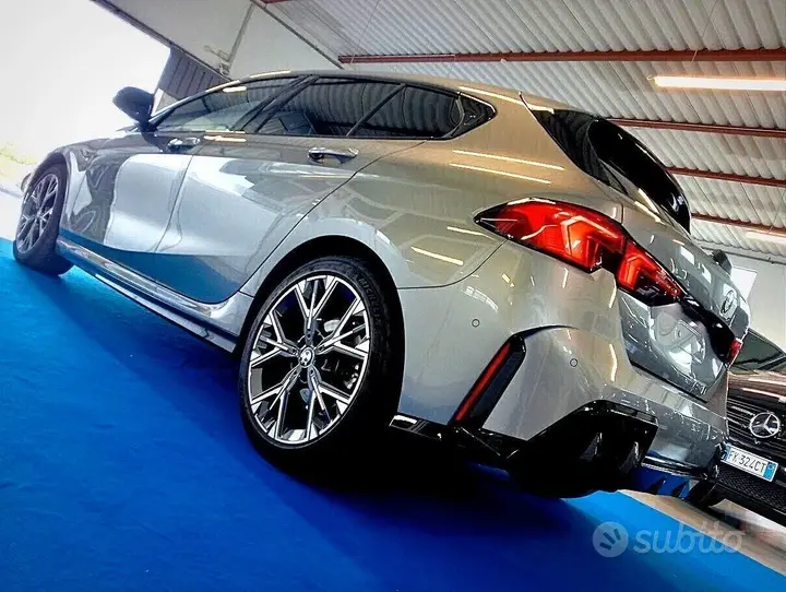 BMW 120I 2025 photo 2