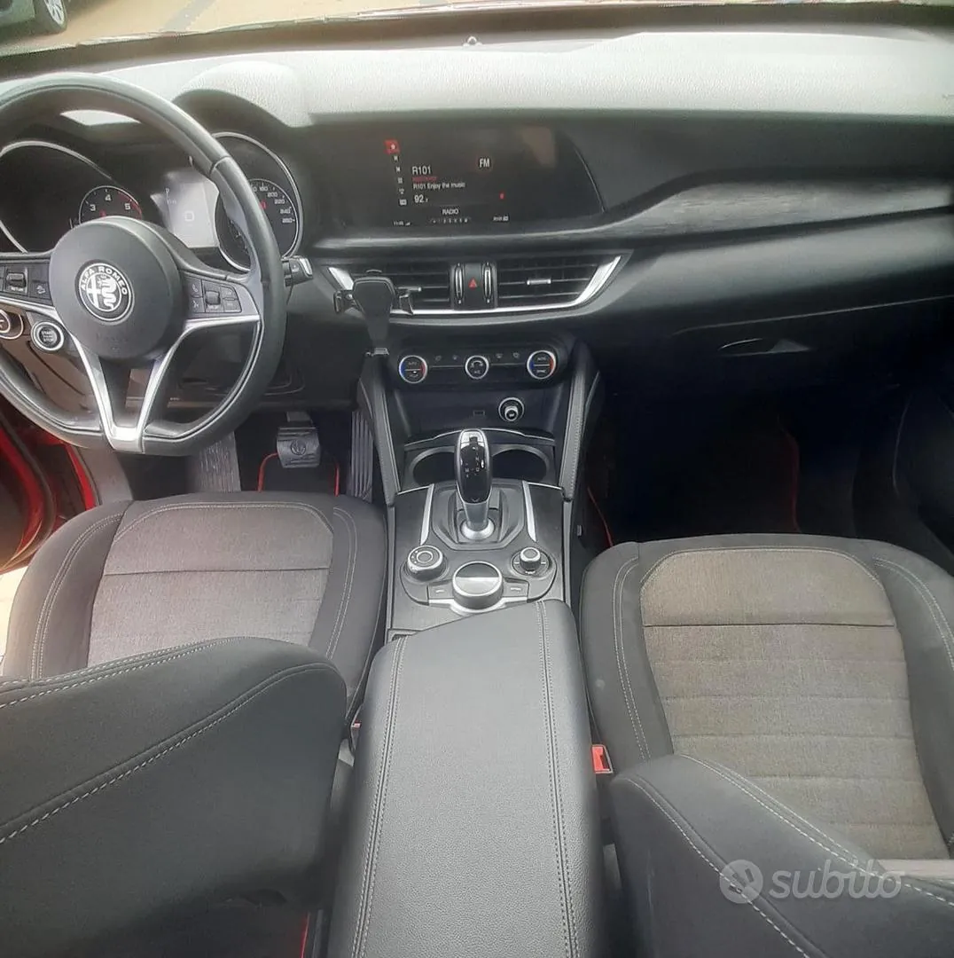Alfa Romeo Stelvio 2018 photo 5