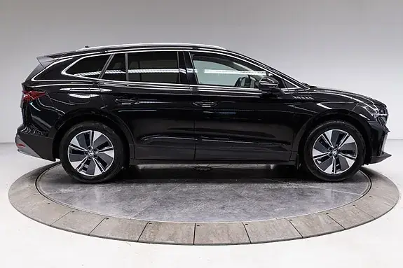 Skoda Enyaq 2023 photo 5