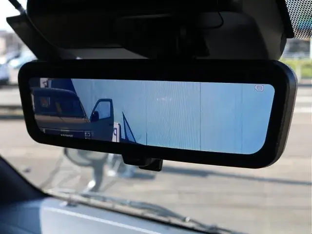 Toyota Hiace 2021 photo 4