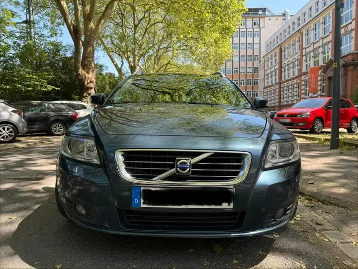 Volvo V50