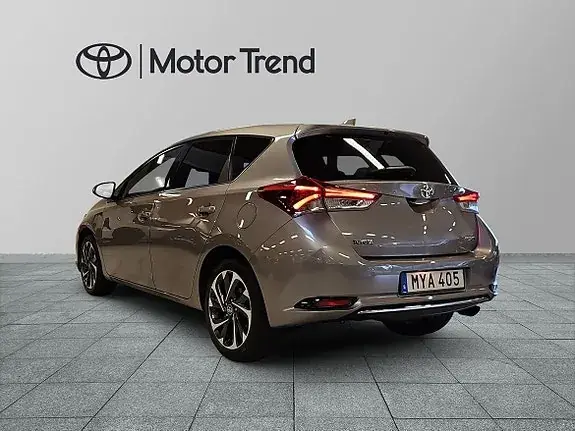 Toyota Auris 2016 photo 3