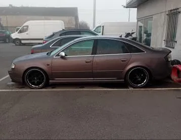 Audi 100