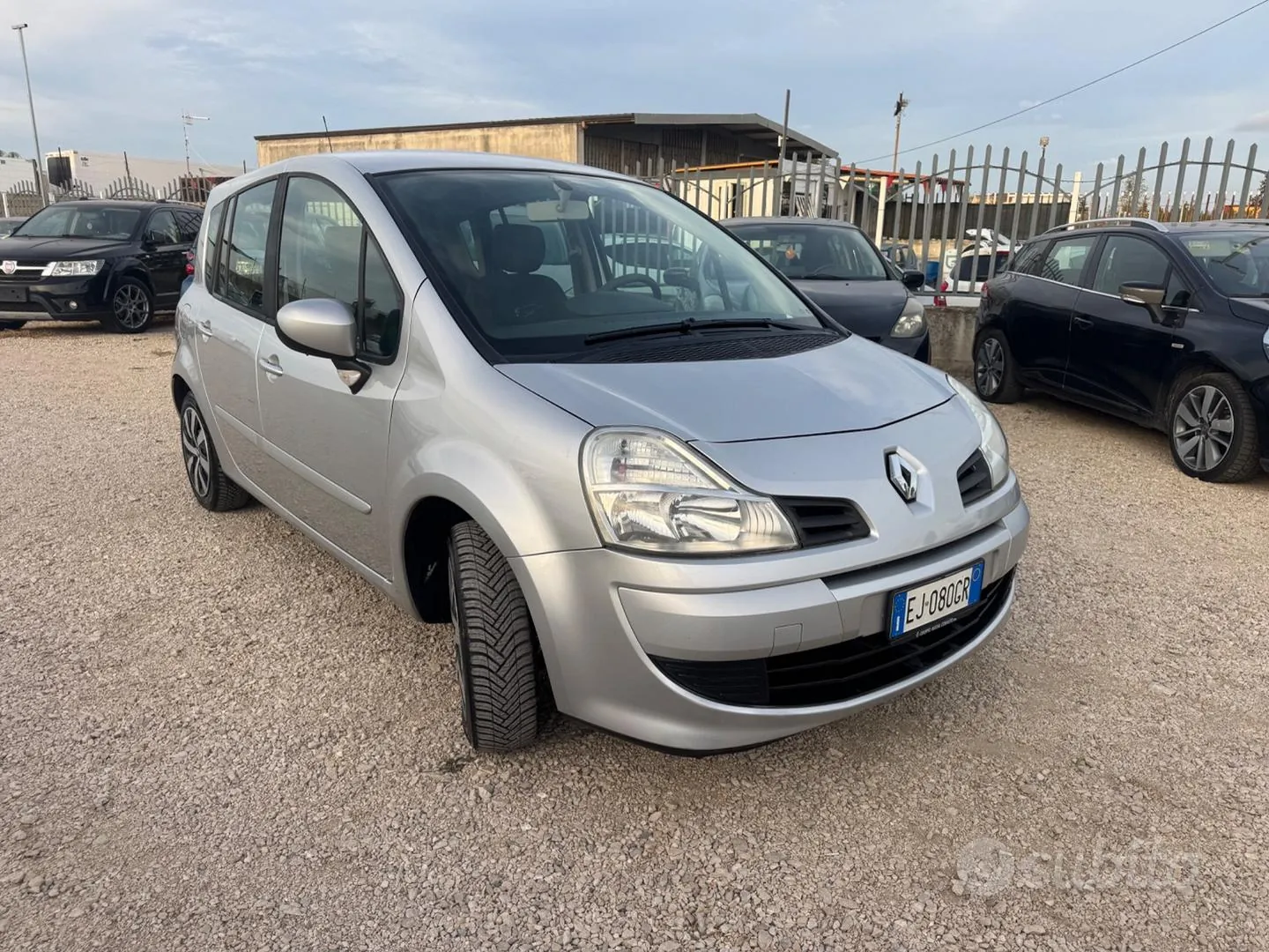Renault Modus 2011 photo 3