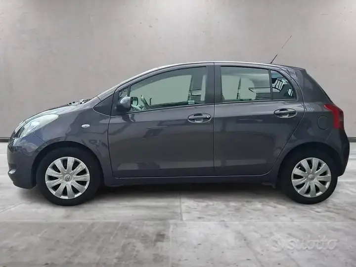 Toyota Yaris 2007 photo 4