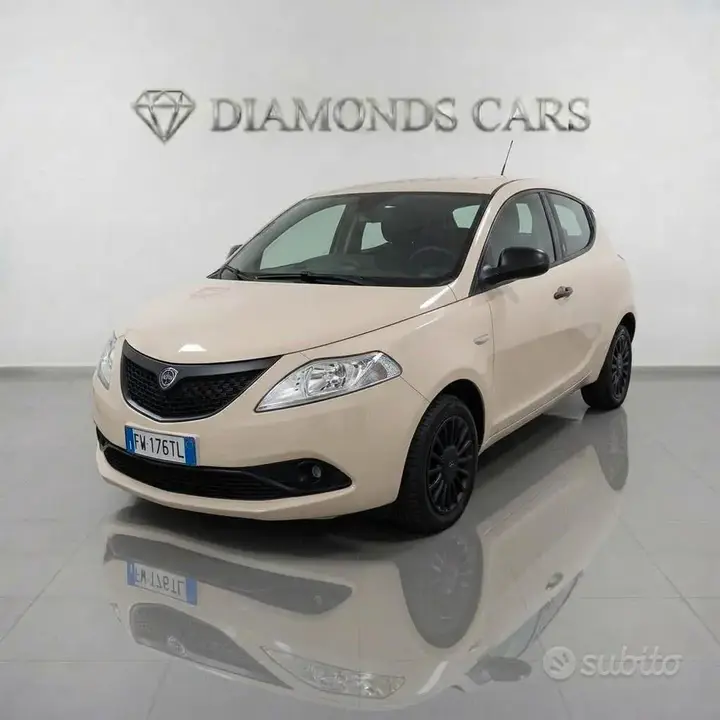 Lancia Ypsilon 2019 photo 2