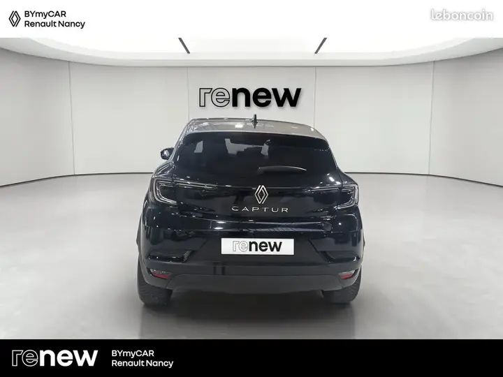 Renault Captur 2026 photo 4