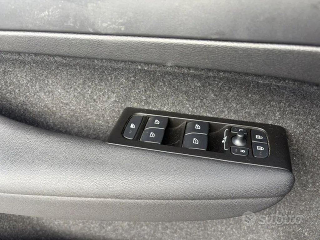 Volvo Xc40 2021 photo 3
