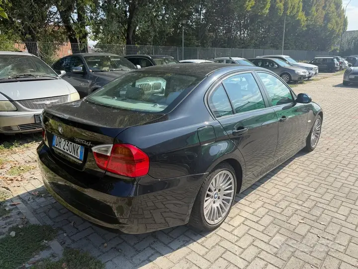 BMW 320D 2008 photo 5