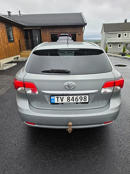 Toyota Avensis 2013 photo 3
