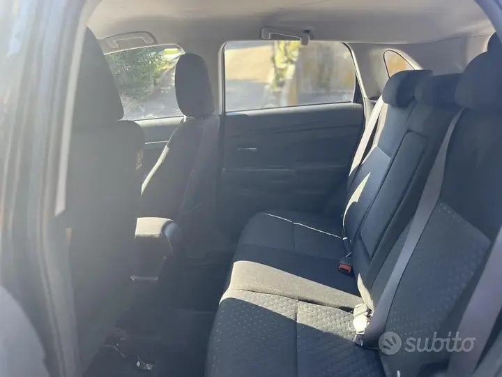 Mitsubishi Asx 2012 photo 3