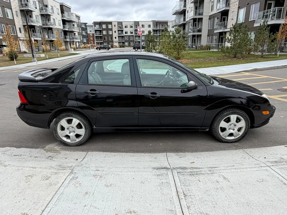 Ford Focus 2006 photo 2