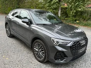 Audi Q3 2021 photo 2
