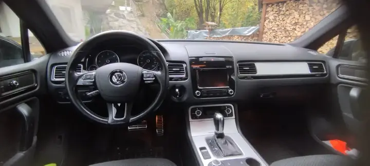 Volkswagen Touareg 2011 photo 3