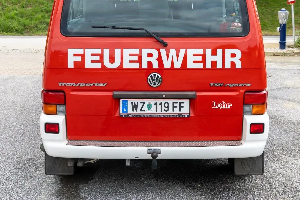 Volkswagen T4 2003 photo 2