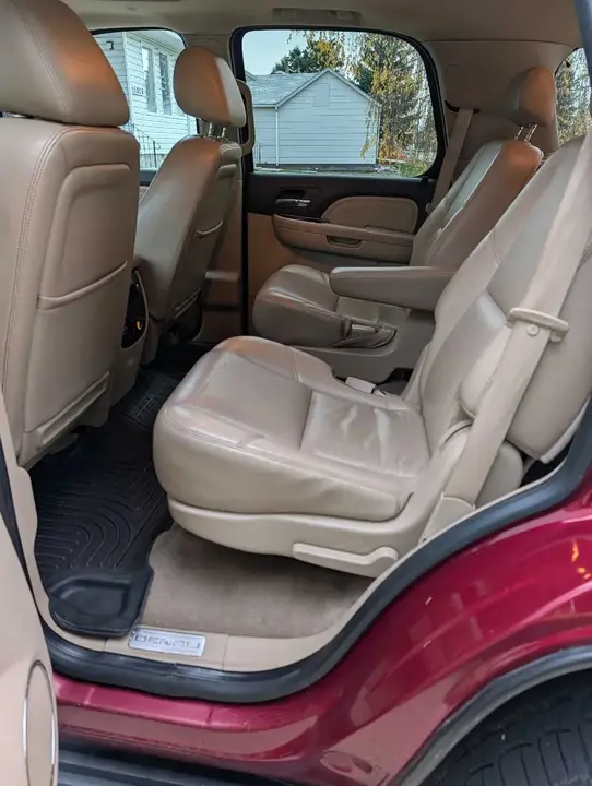 GMC Yukon 2010 photo 4