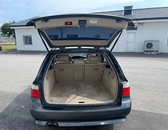 BMW 525I 2009 photo 3