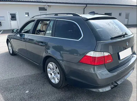 BMW 525I 2009 photo 4