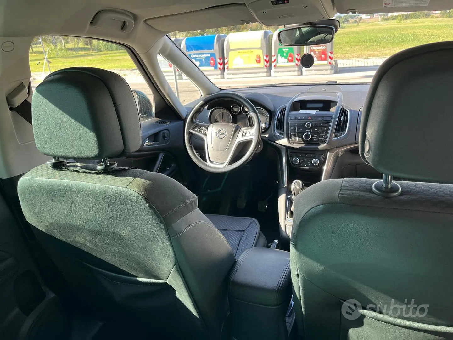 Opel Zafira 2015 photo 2
