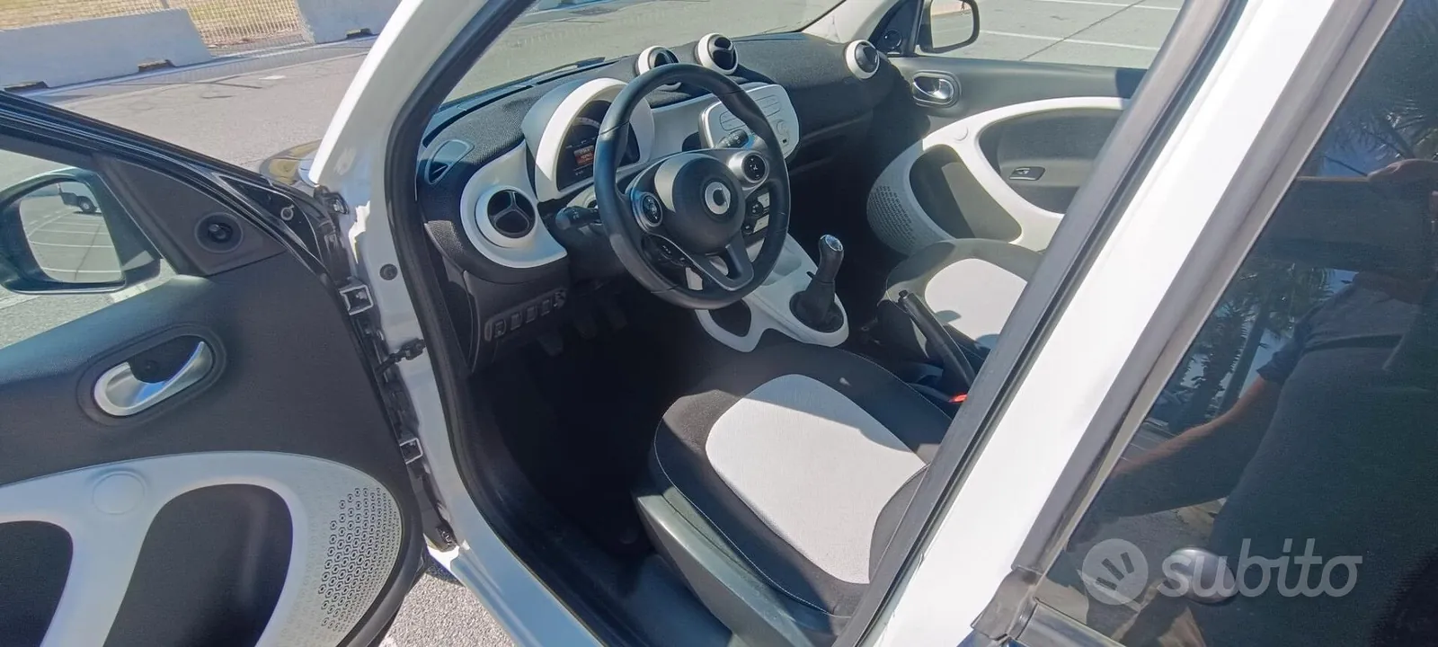Smart Forfour 2015 photo 5