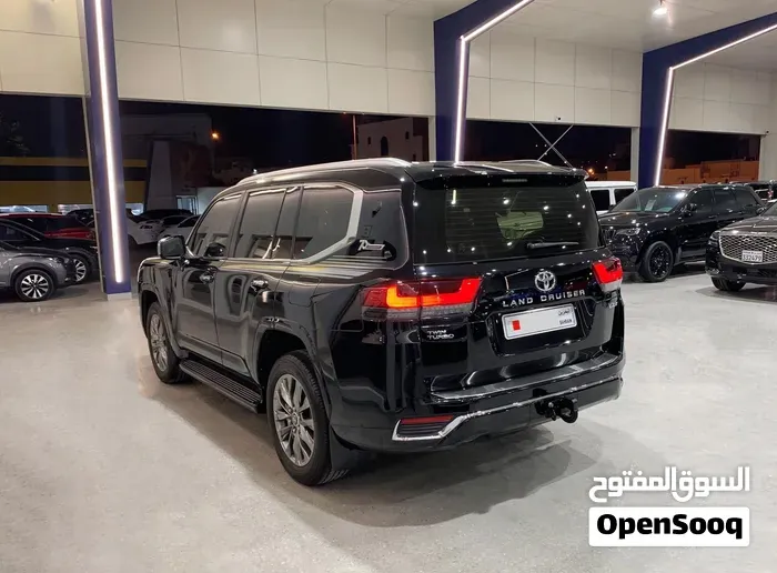 Toyota Land Cruiser 2022 photo 3