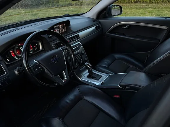 Volvo V70 2014 photo 5