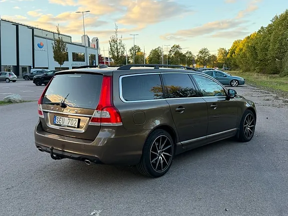 Volvo V70 2014 photo 3