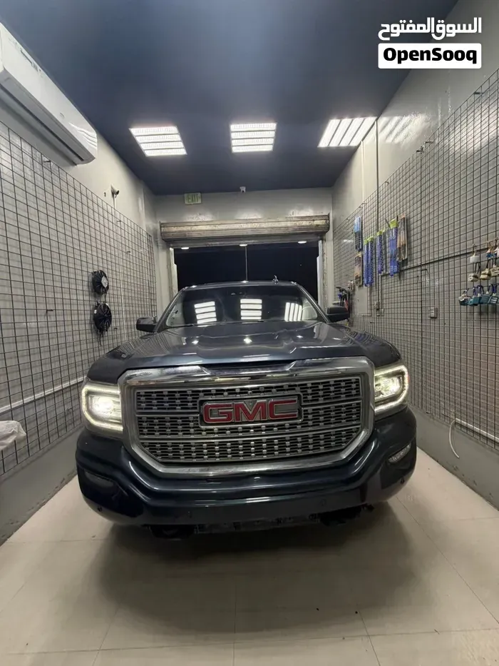 GMC Sierra 1984 photo 4