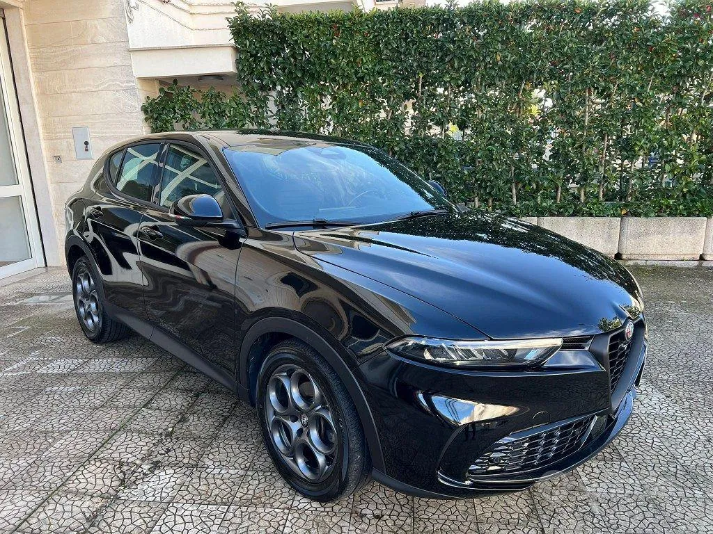 Alfa Romeo Tonale 2023 photo 2