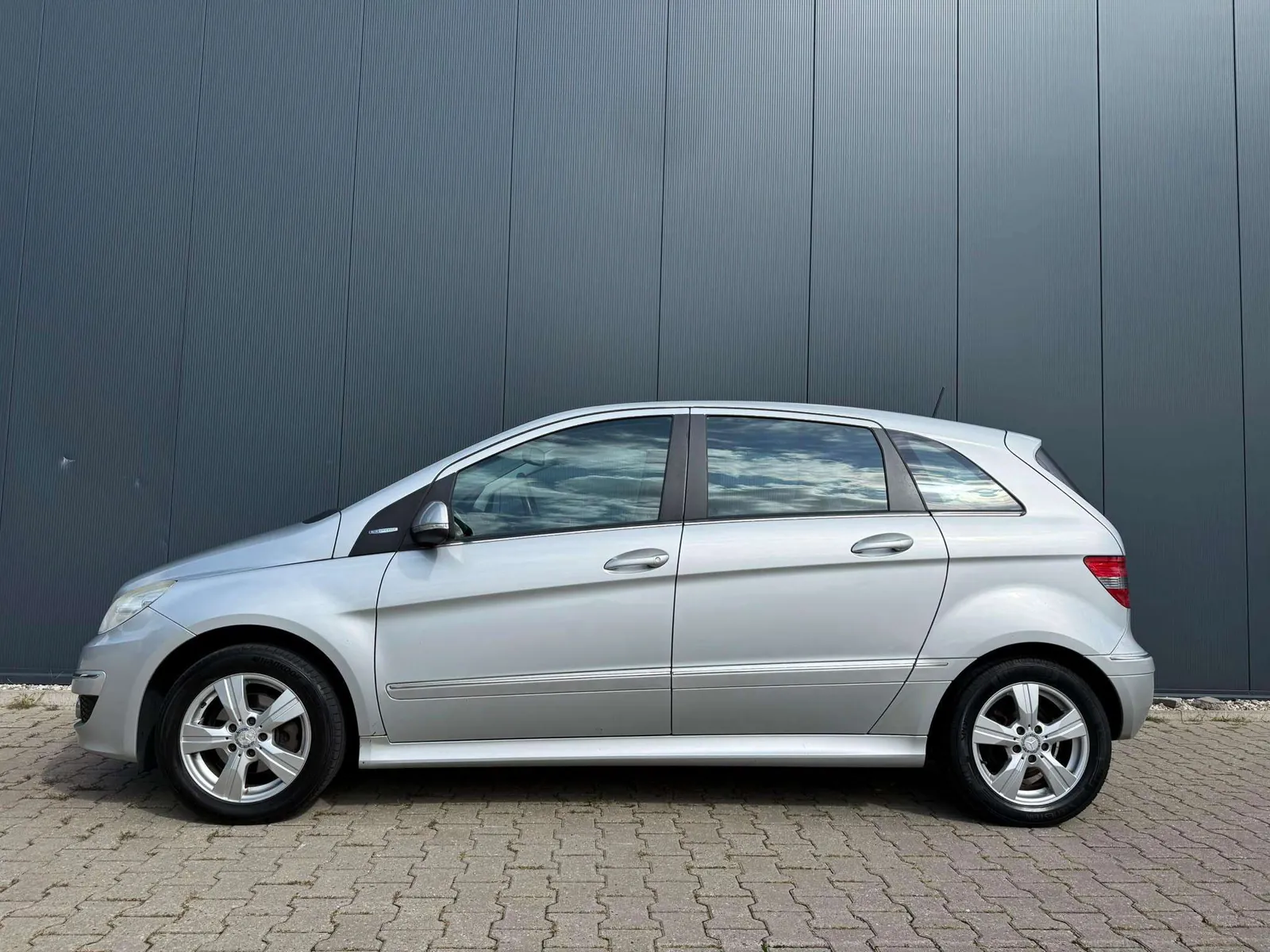 Mercedes-Benz B 160 2009 photo 3
