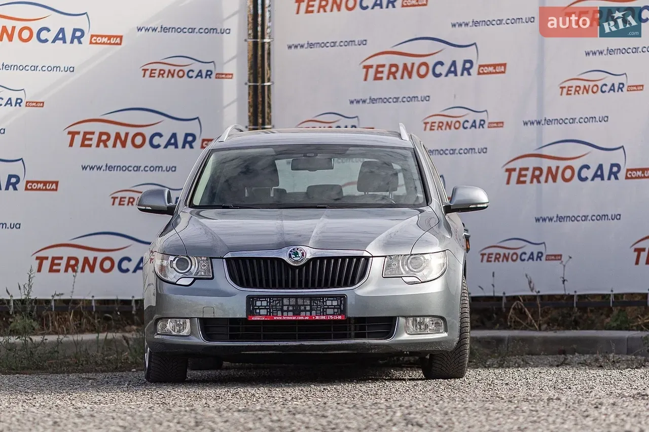 Skoda Superb 2013 photo 4
