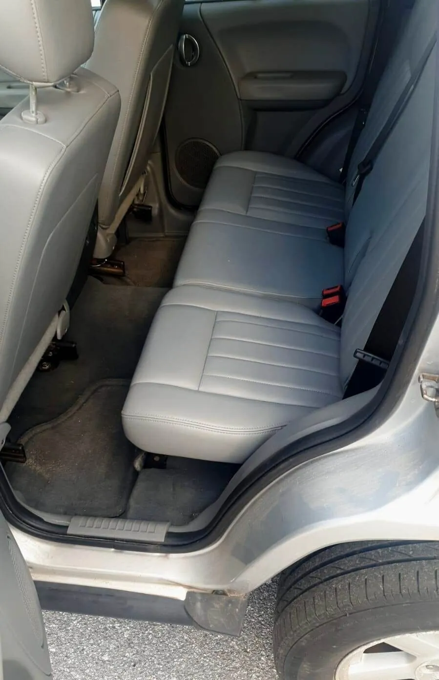 Jeep Cherokee 2006 photo 5