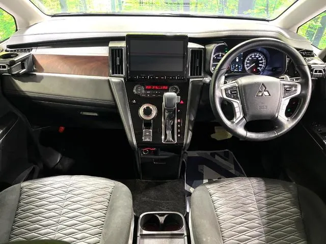 Mitsubishi Delica D:5 2022 photo 2