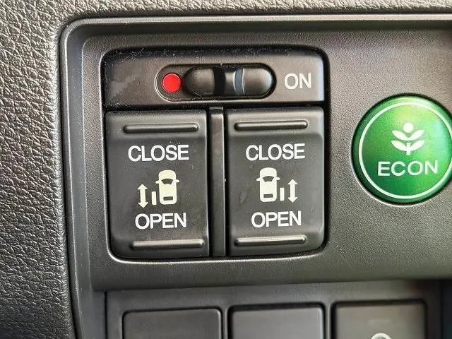 Honda Odyssey 2013 photo 5
