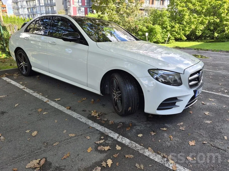 Mercedes-Benz E350