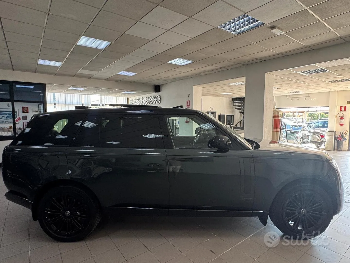 Land Rover Range Rover 2024 photo 5