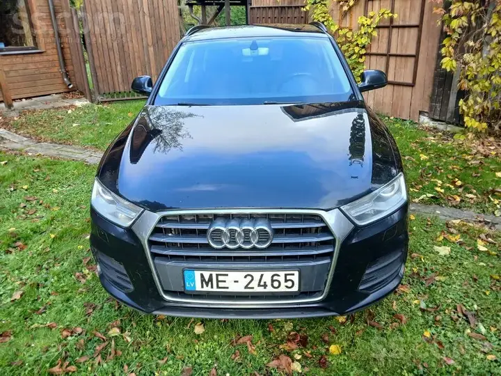 Audi Q3 2015 photo 2