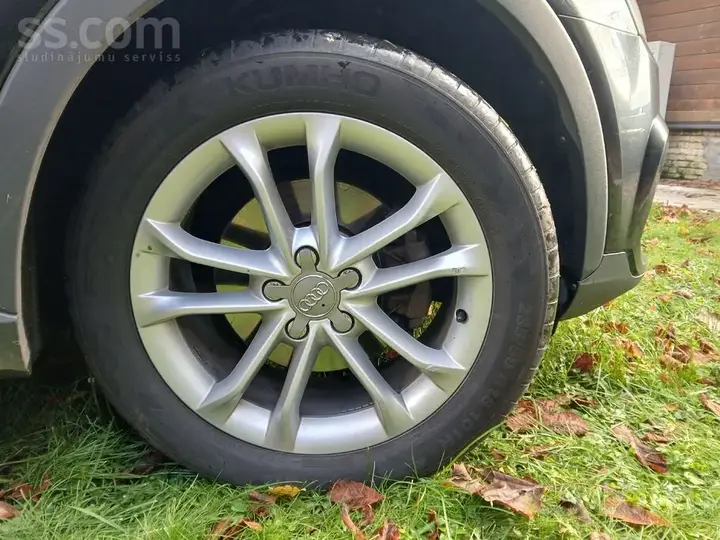 Audi Q3 2015 photo 5