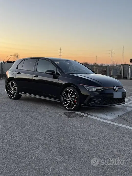 Volkswagen Golf 8 Gti 2021 photo 2