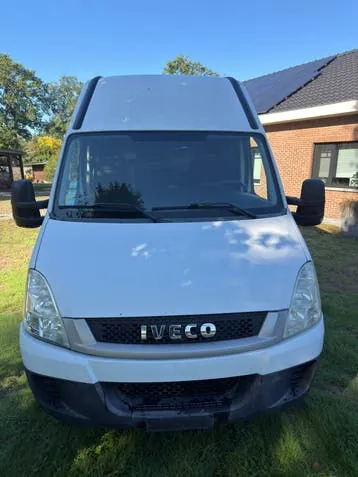 Iveco Dailey 2011 photo 2