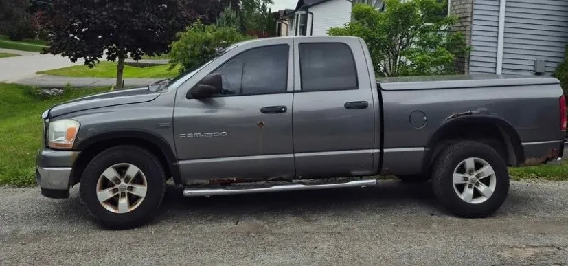 Dodge Ram 1500 2011 photo 3