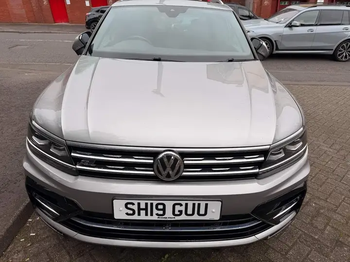 Volkswagen Tiguan 2019 photo 2