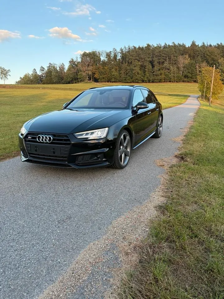 Audi S4