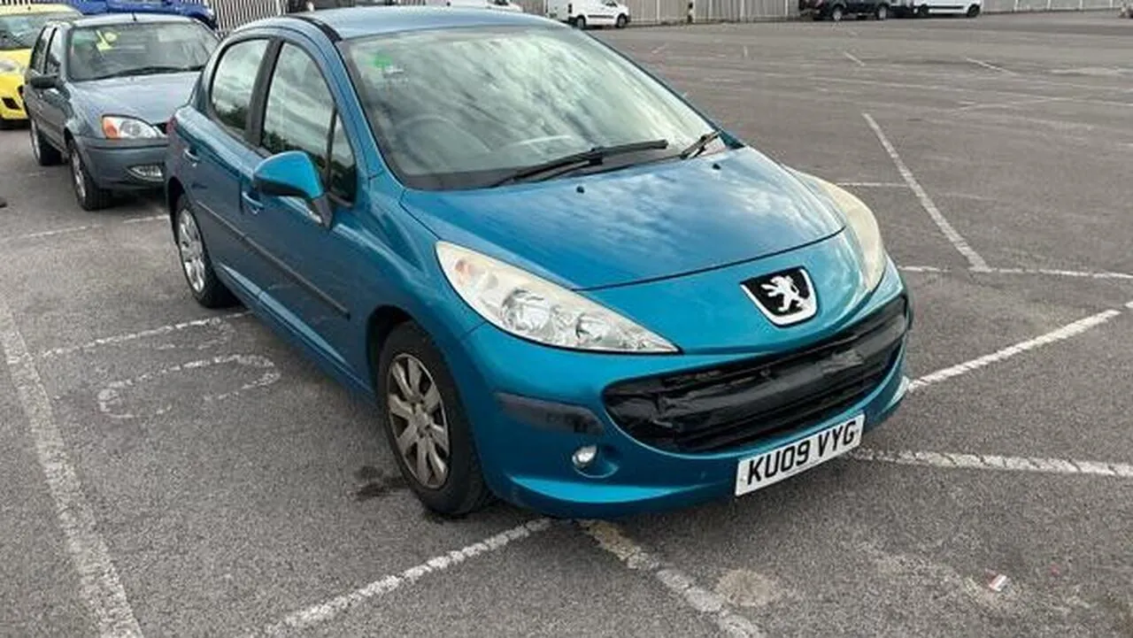 Peugeot 207 2009 photo 2