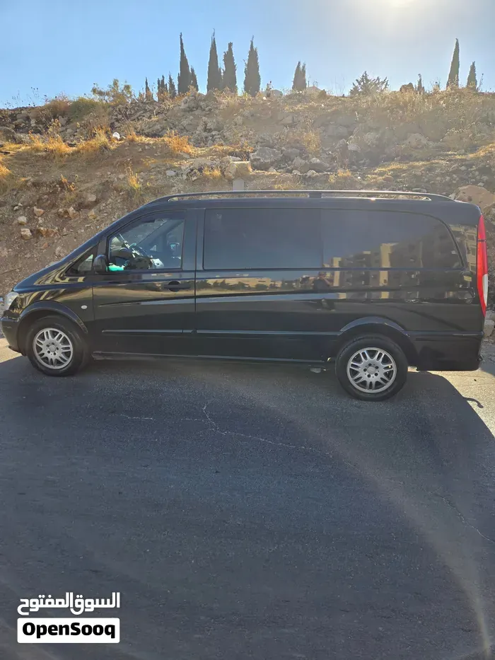 Mercedes-Benz V-Class 2013 photo 3